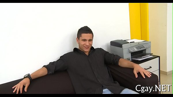 Homo giving a kiss porn