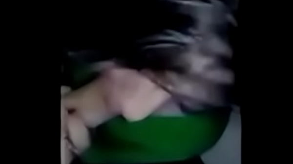 teen girl tells boyfriend of her past sex experiences whilst blowing him