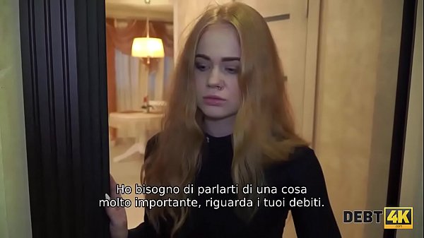 Debt4k. Collezionista gode di bocca tenera e figa rasata di adorabile debitore  