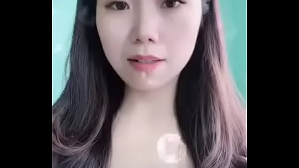 骚妇 泳池边自拍