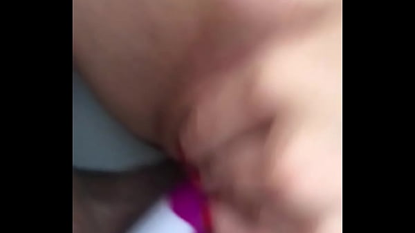 Novinha dupla penetra&ccedil;&atilde;o na buceta