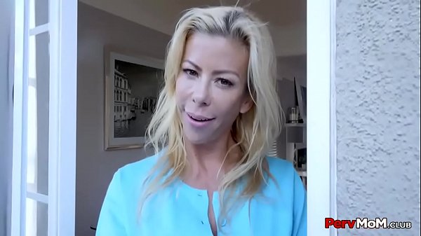 Busty Milf Take Big Cock On Her Mouth  