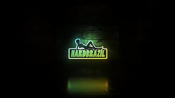 Safira Mel na sua primeira cena hard