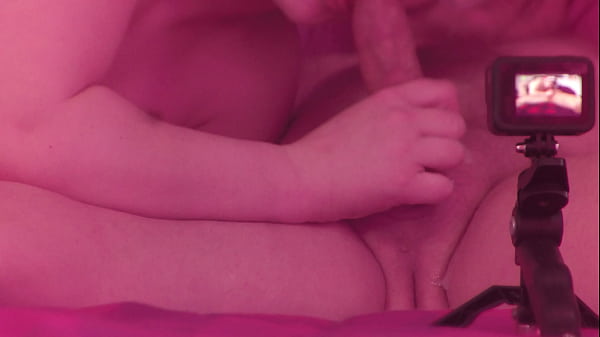 Thick Teen Loves to Taste Cock