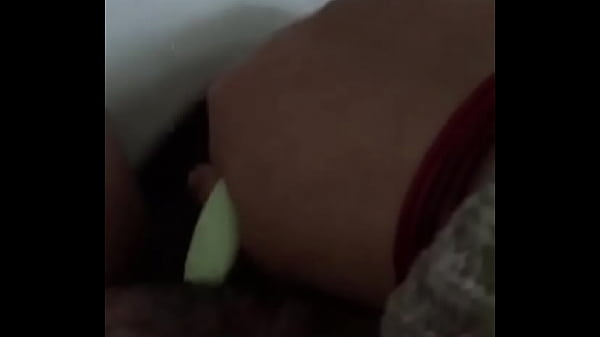 下留學生妹自己玩到噴