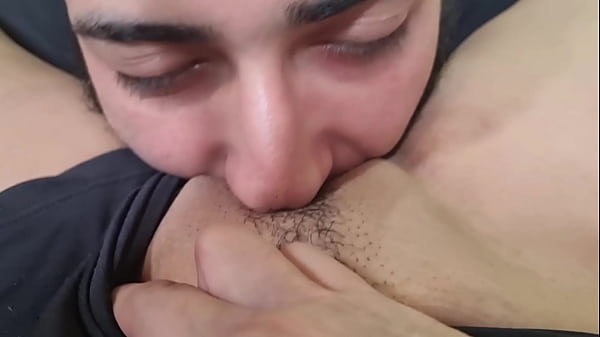 Tratamento vip no clit&oacute;ris GG .at&eacute; gozar . Leo Skull