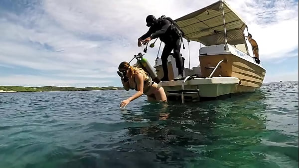 Horny chubby Croatian chick gets horny underwater by the yacht