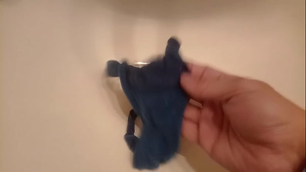 Masturbaci&oacute;n con braga