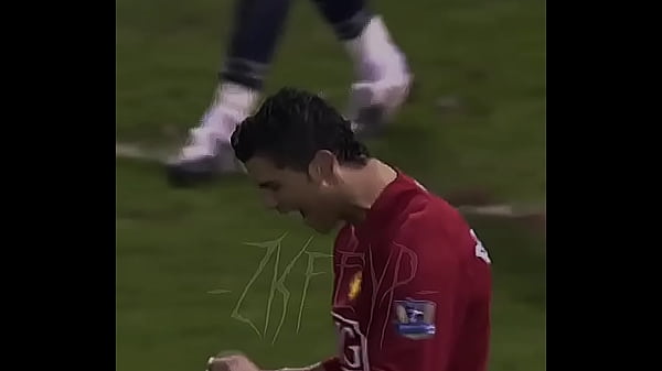 Cr7 esfolando o rabo do messi no jogo ao vivo