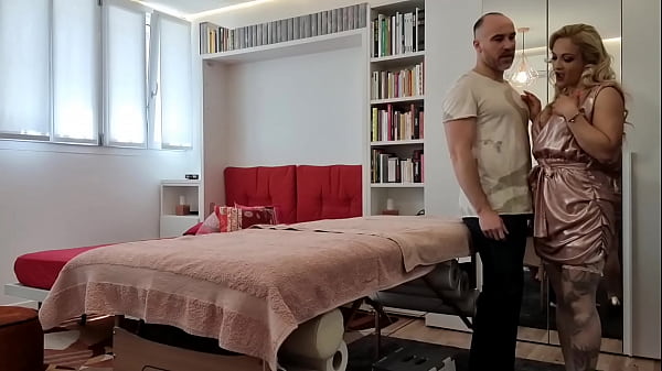 Horny business woman needs fucking on her shaved wet pussy