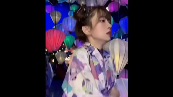 LeBong r&ecirc;n rỉ