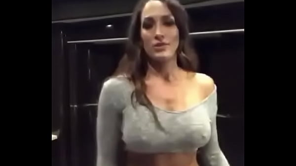 brie bella bailando  