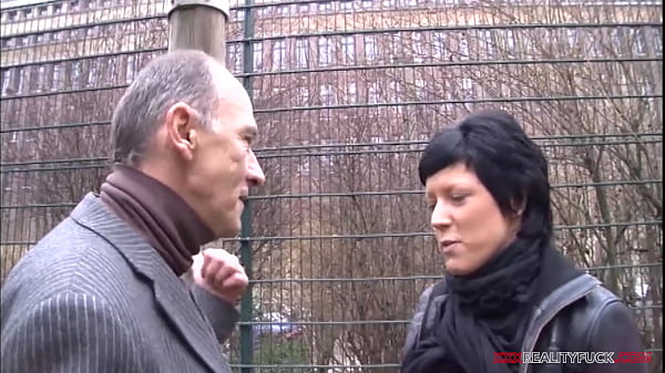 Older guy seduced and fucked a pretty busty mom on the street