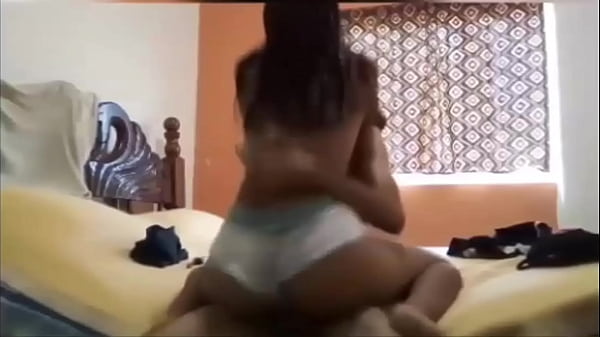 Me encanta el sabor de su pene.  