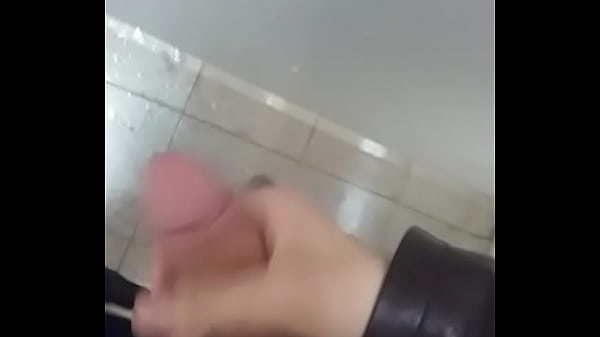 Thủ d&acirc;m nơi c&ocirc;ng sở