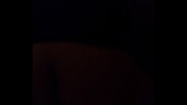 Jovencita montando duro