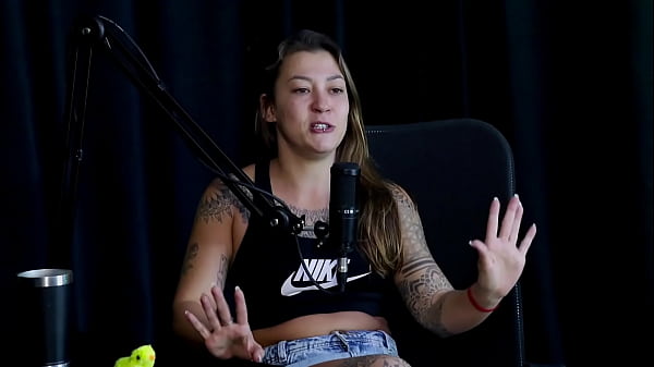 VEJA A ENTREVISTA SAFADA E CHEIA DE PUTARIA COM A FLOR DE DAMIANA COM VOV&Ocirc; MOAI NO PORN CAST BRAZIL - PARTE 5 (WATCH ON: SHEER/RED) 