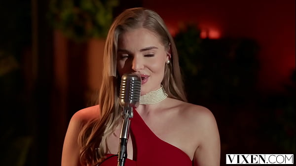 Sexy chanteuse Fibi is finally ready to make a move on the server at the club where she performs... until Emiri beats her to it. But Fibi still has an encore up her sleeve, it just might mean a collab with her rival. 