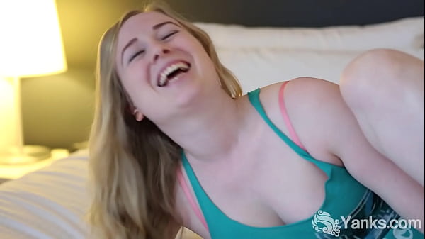 Big natural boobed blonde amateur babe from Yanks Satine Spark masturbating her pussy and talking dirty