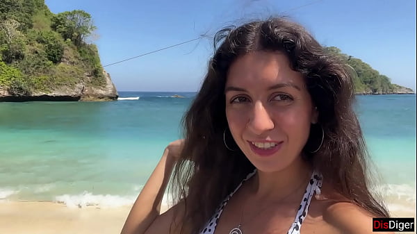 Hottie sucks my dick on a public beach and walks along the shore with cum on her face - Cumwalk