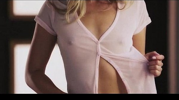 Amateur Porn With A Hot Real Beauty ()