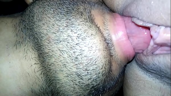 Adoro chupar uma xota..