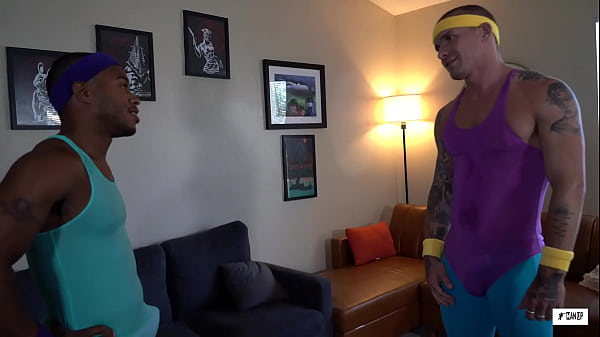 ManUpFilms Gay studs Isaac X and Jake Waters hit the Gym