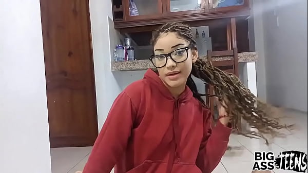 acaba de cumplir 18 a&ntilde;os y pide su primer video porno stra adicta al sex Anal &ntilde;a babe con co&ntilde;o cremoso Xvideos Big Ass