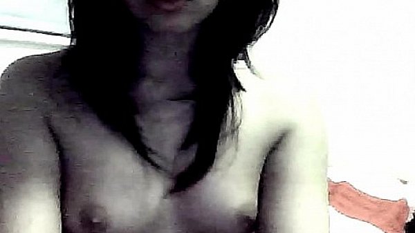 Cute Teen Girl Love To Tease And To Play On Webcam
