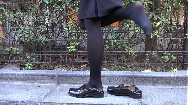 Put on the heels of  shoes wearing stockings