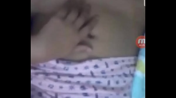 Esta mami est&aacute; caliente