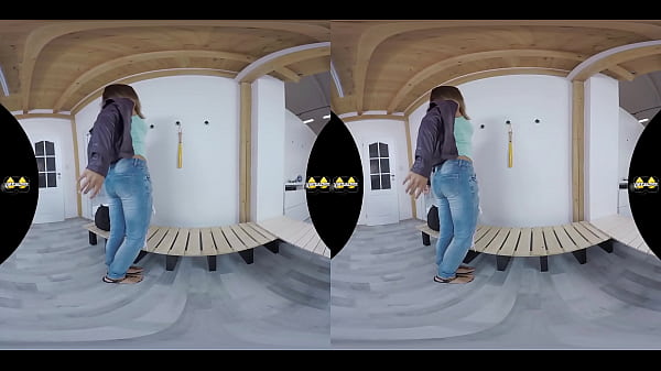 Big Natural Boobs Pissing in VR  