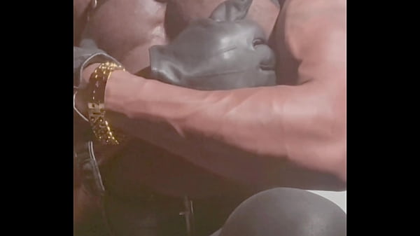 Intense Verbal Leather Muscle Titplay & Edging Bate  