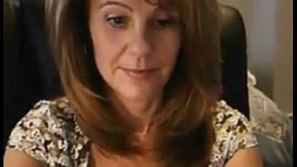 Sexy milf reveals her tits and ass for a while