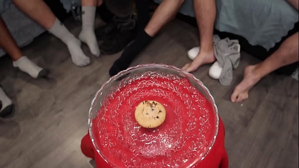 SUPER CUM-COOKIE OOKIE... EL JUEGO DE LA GALLETA!!!