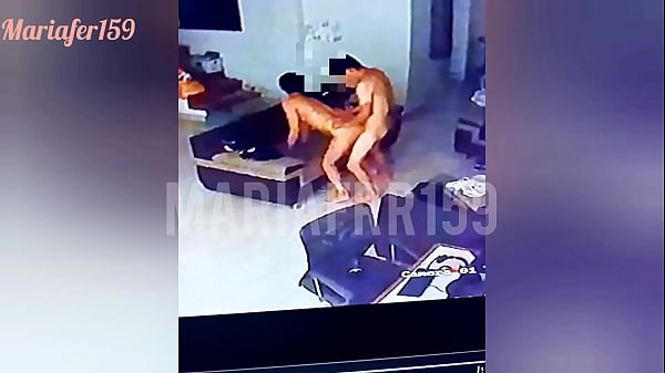 Descubro a mi mujer tirando con otro