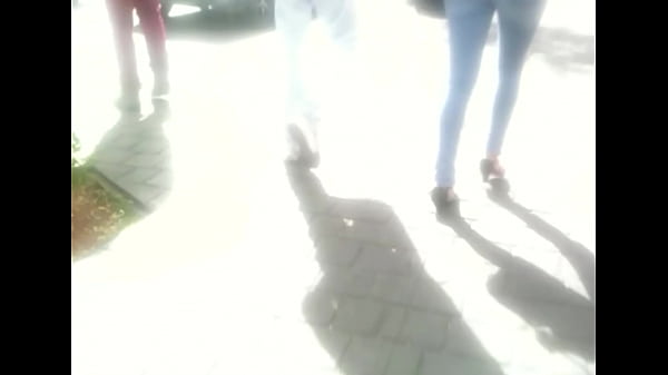 Reconozco que soy medio wey para grabar, pero si se ve su colote de esta mamacita