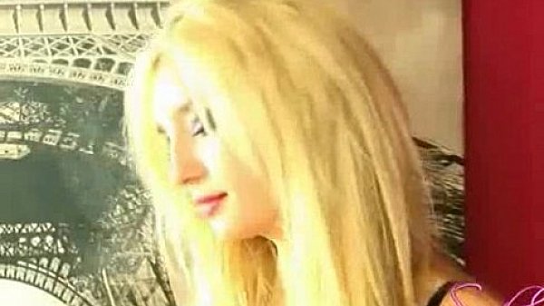 Soothing Smoking Girl XXX Makeout