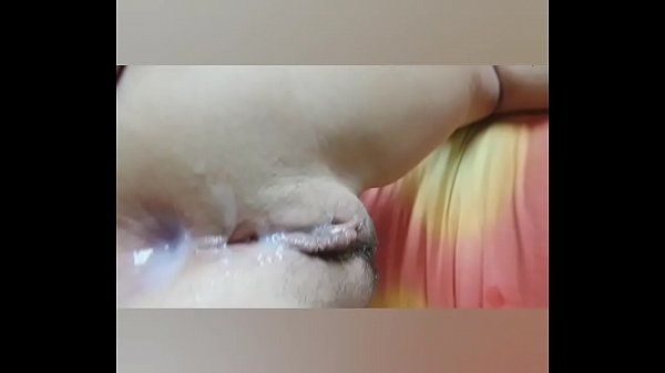 Papi d&eacute;jame el culito lleno  