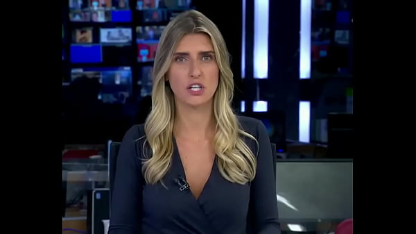 Joana Treptow - mostrou sem querer seus lindos seios AO VIVO!!! - safada - puta - vagabunda - sexy - tarada - oral - anal - sexo - cachorra - loira - morena - programa - tesuda - peitao - rabao - delicia - brasileira - piranha - mulata - nega