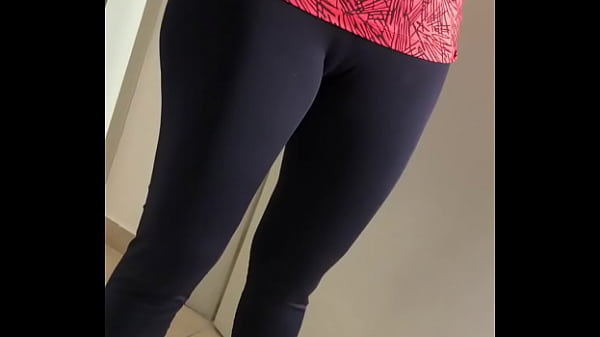 Esposa indo pra academia com pata de camelo