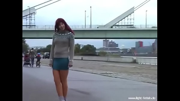 HEELS WALKING
