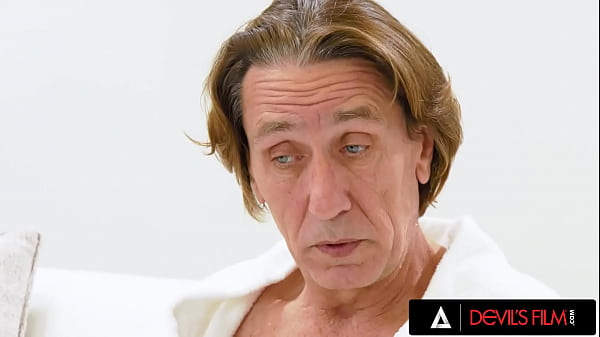 Steve Holmes is relaxing on his couch when he gets an unexpected visitor, Vina Sky, his pretty young neighbor. Vina asks Steve to help out by satisfying her hot pussy, so Steve decides to be a good neighbor and let Vina take a ride on his cock!