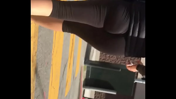 booty leggings lady 5