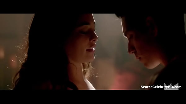 Natalie Martinez in Matador 2014