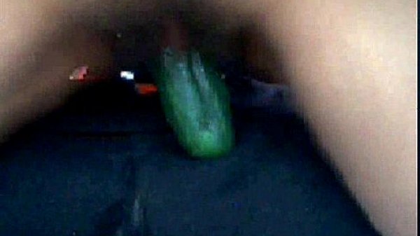 madura cachonda con pepino cam