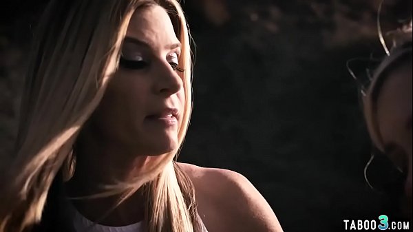 Skinny mature stepmother fingered fresh pussy  