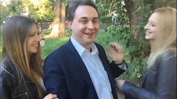 Andrea Dipre teach future pornstars how to do in park affairs