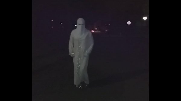 big boobs muslima in niqab in the street