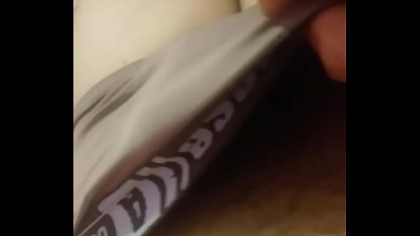 Mostrando pau grosso